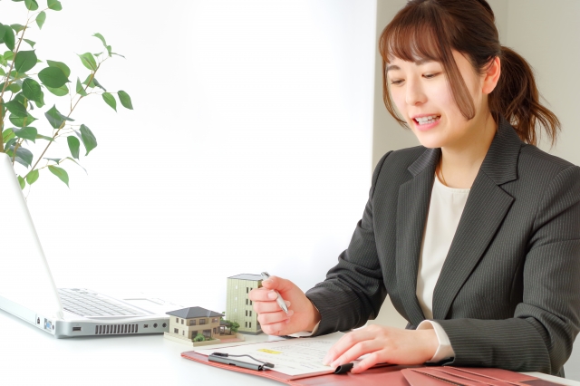 工務店の営業マンのイメージ