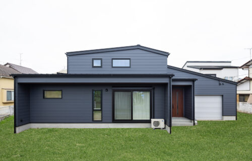 光と木の温もりに包まれる、快適で安心な暮らし