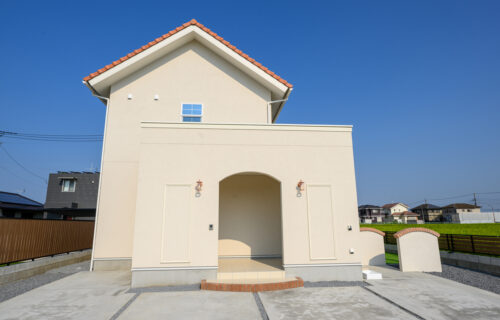 美しさと安心を両立した、ヨーロピアンスタイルのZEH住宅　モデルハウス　【EVE（イブ）】