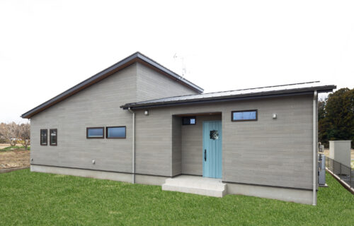 上品なデザインと快適な動線が叶える、家族が心地よくつながる住まい