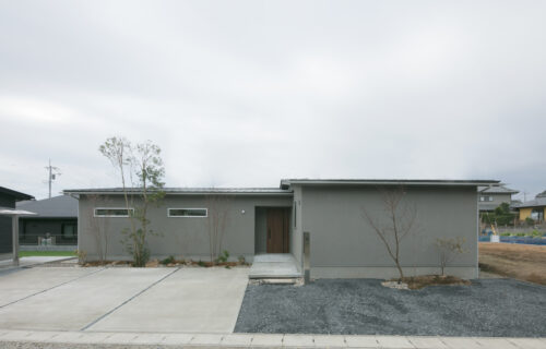 穏やかな気配と暮らす家