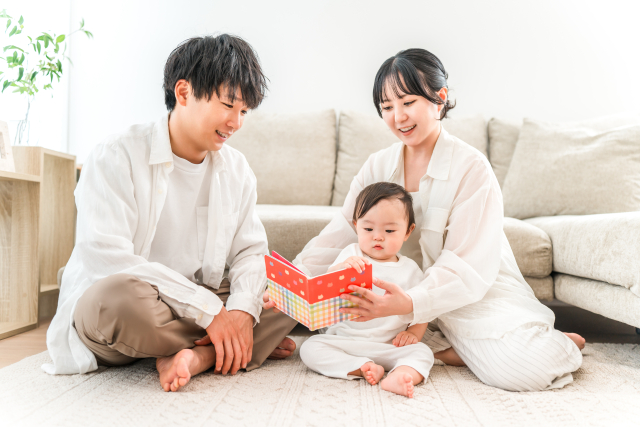 快適な家で暮らす家族のイメージ